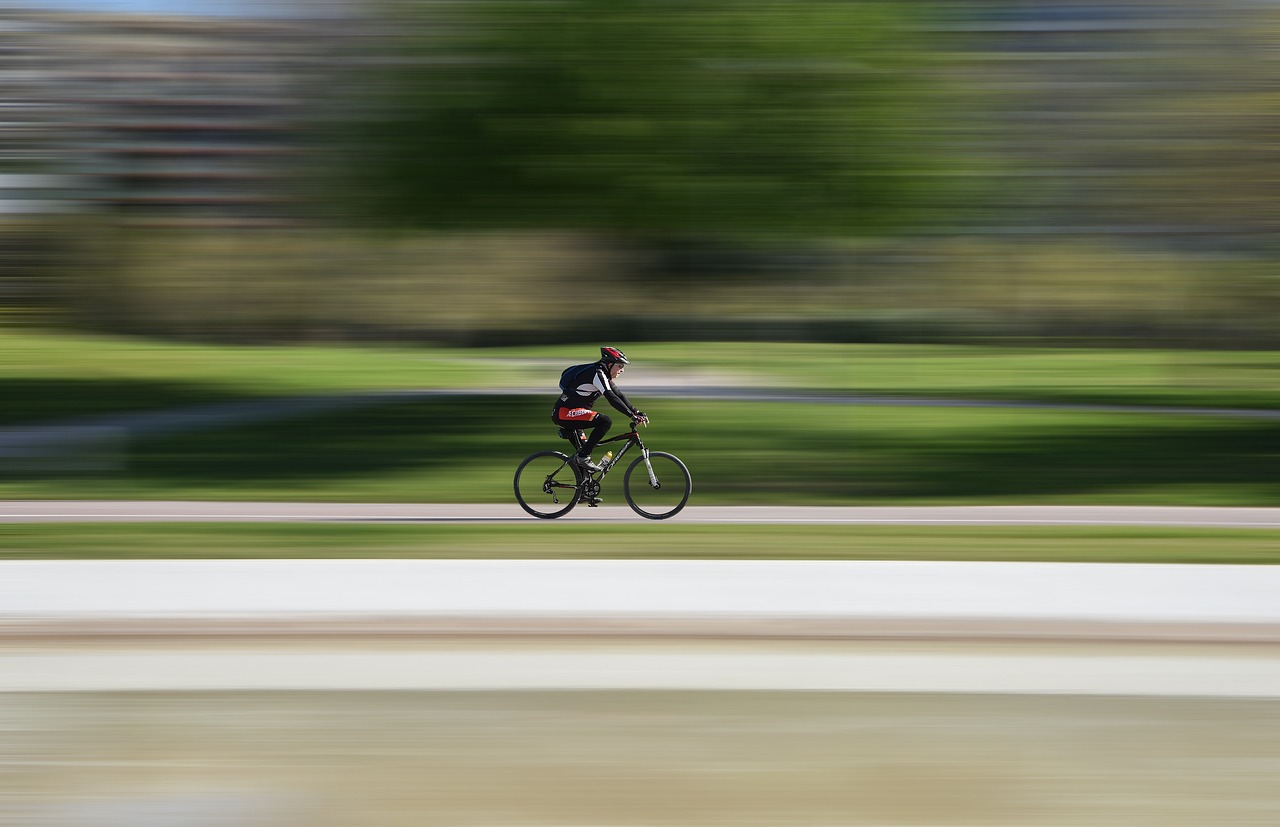 还在担心续航不够？1000km的车都来了，够开了吗？