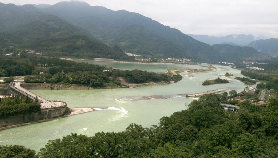 九寨沟到都江堰旅游攻略图解 九寨沟到都江堰动车时刻表查询