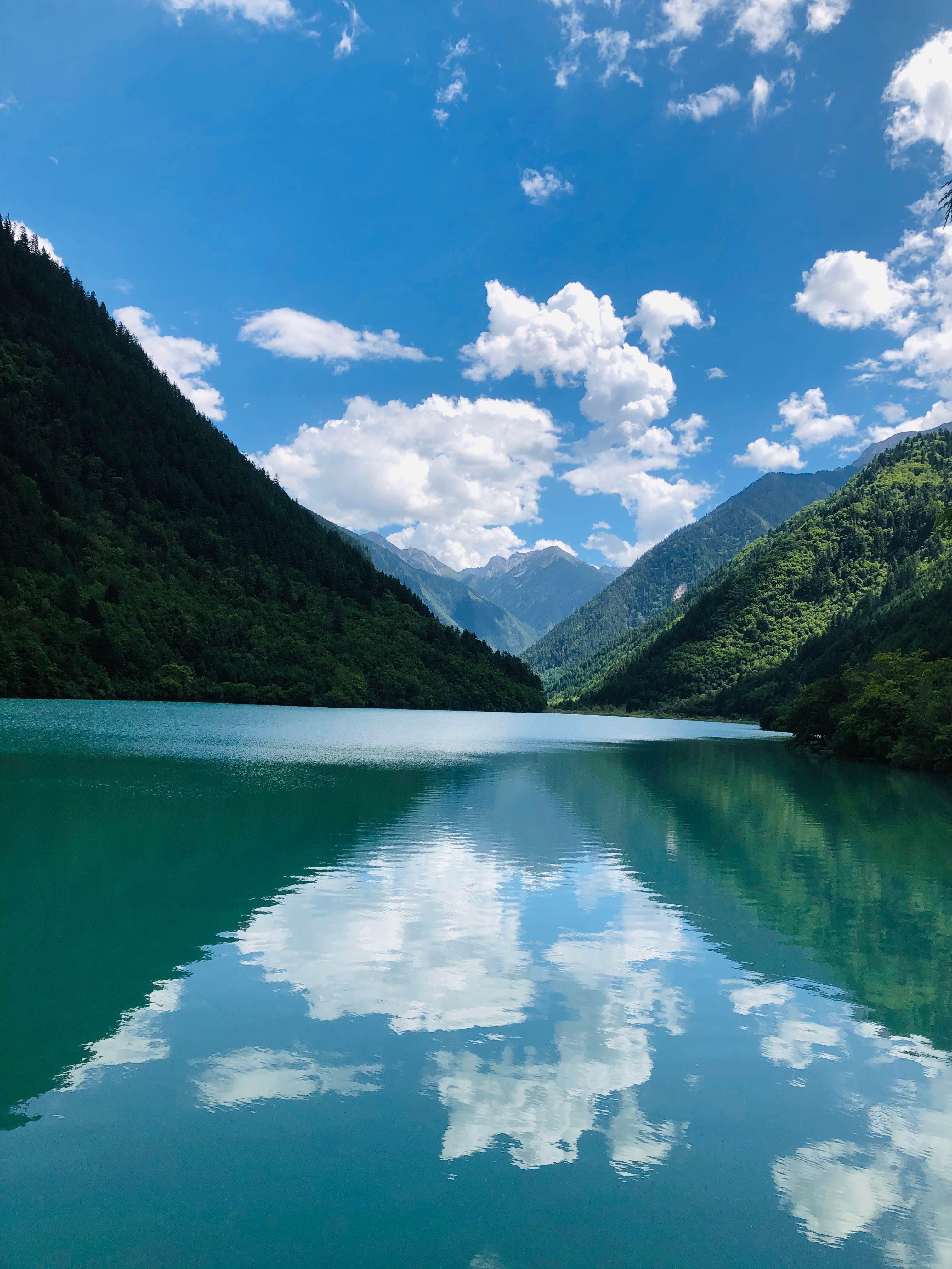 九寨沟8月旅游攻略视频 九寨沟8月份去怎么样温度多少