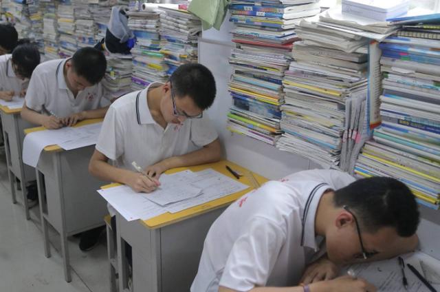 初中学生有什么学习方法 初中学生心理有问题怎么办