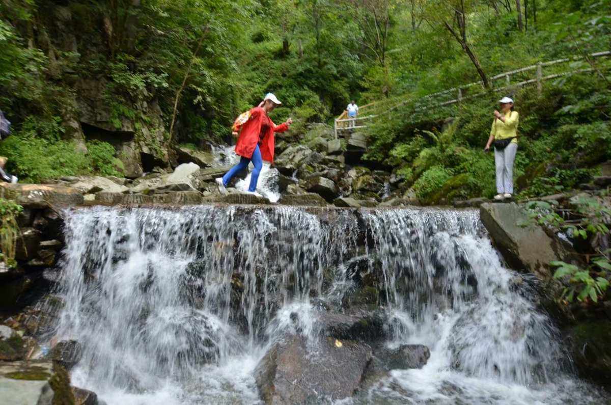 咸宁到九寨沟旅游攻略路线怎么走 咸宁到九寨沟旅游攻略路线怎么走最方便