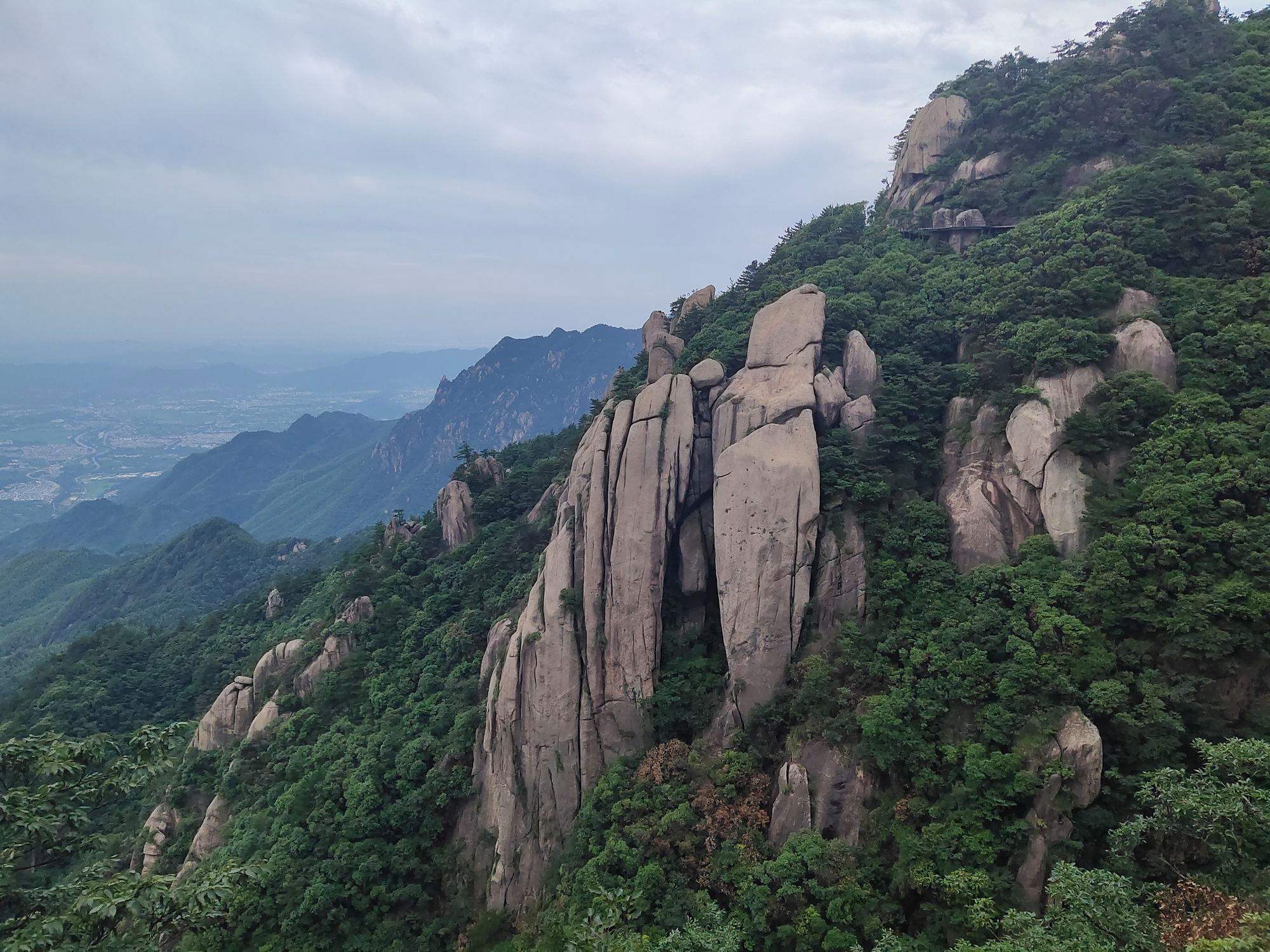 九华山花台天台旅游攻略 九华山天台景区和花台景区哪个好看