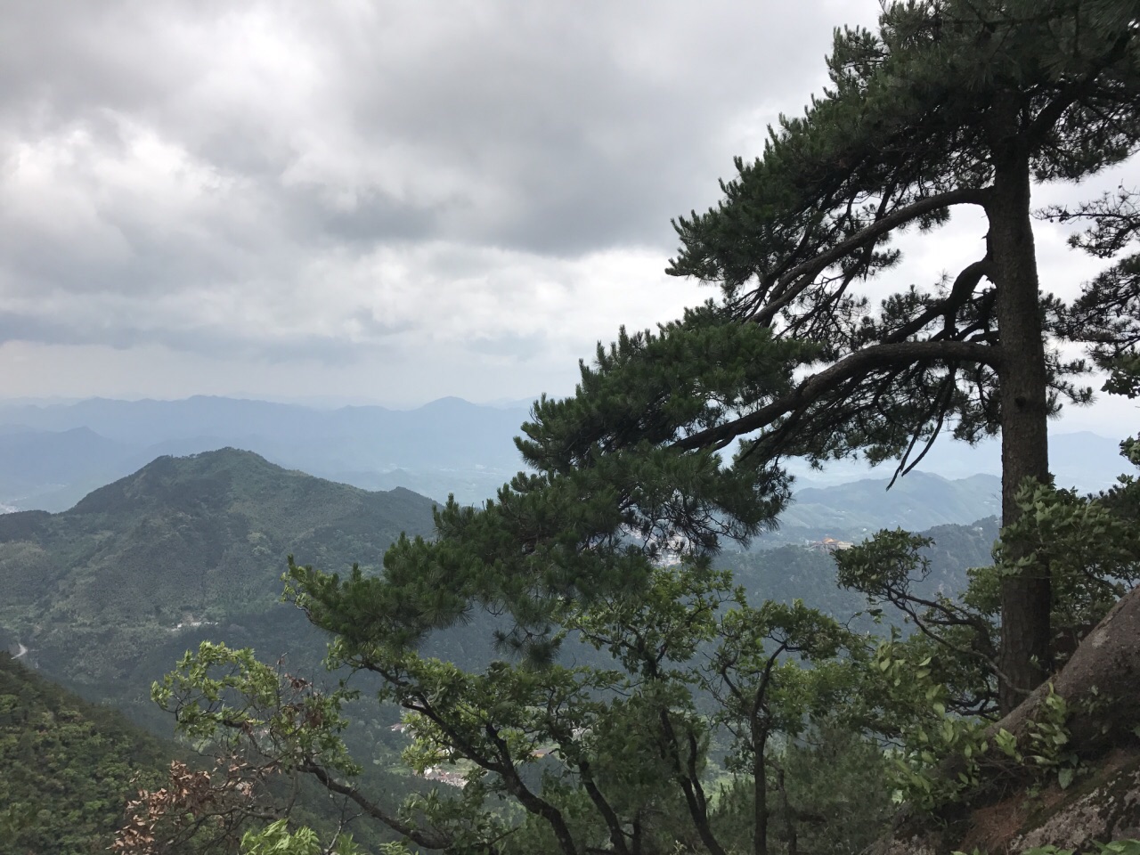 贵阳到九华山旅游攻略 贵阳到九华山机场航班时刻表