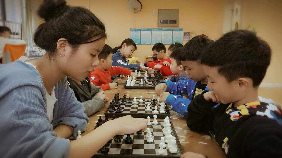 真人对弈国际象棋怎么玩 真人对弈国际象棋怎么玩的