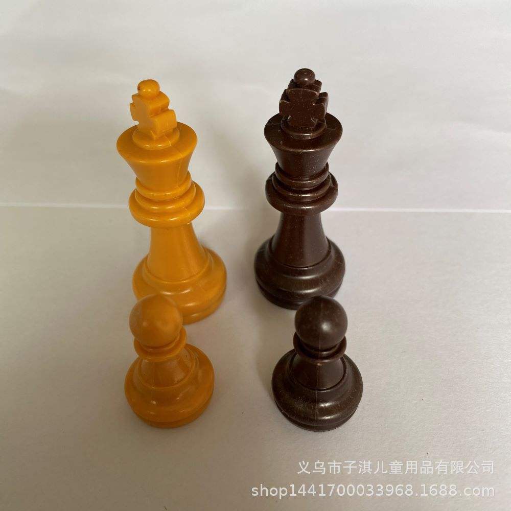 国际象棋的王和后怎么玩 国际象棋中的王和后怎么摆