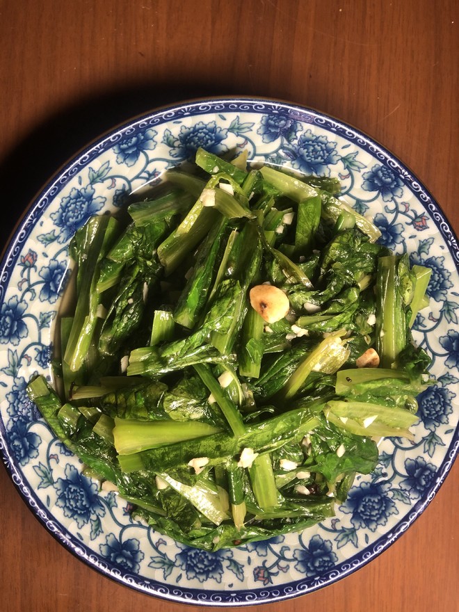 油麦菜虾怎么做好吃 油麦菜炒虾仁的做法视频