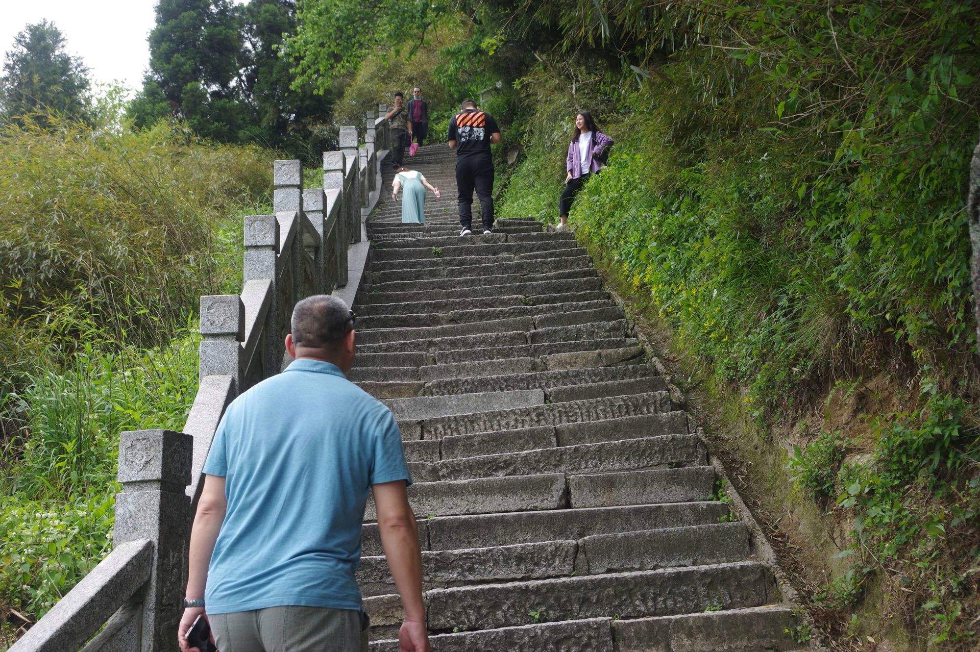 桂林爬山的好处 桂林周边爬山去哪