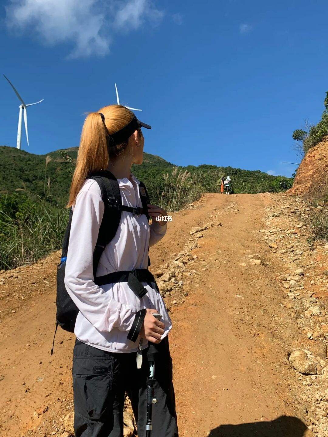 女生结伴爬山的好处 女孩爬山是暗示什么吗