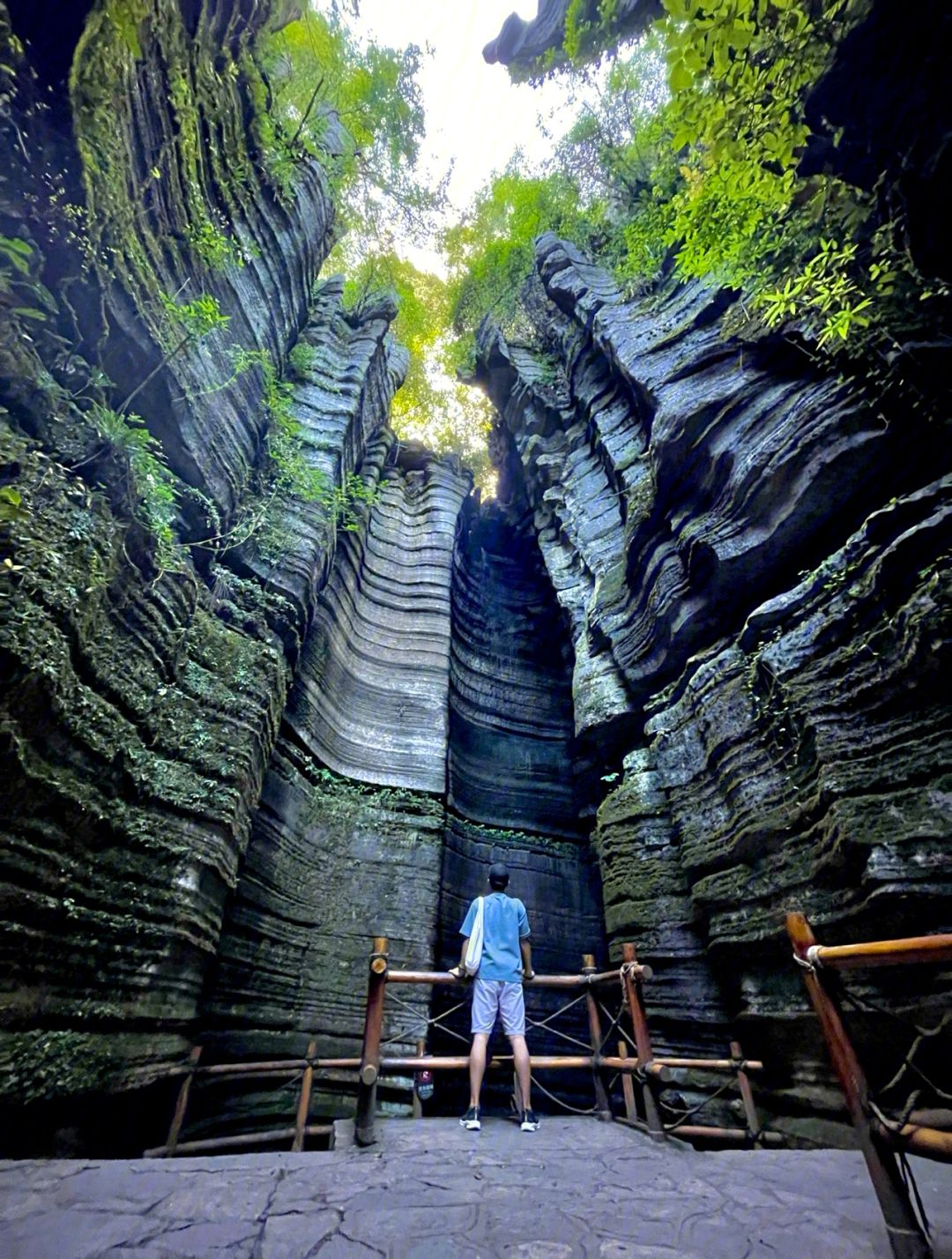 十一恩施旅游攻略三天 十一月份去恩施还有风景看吗